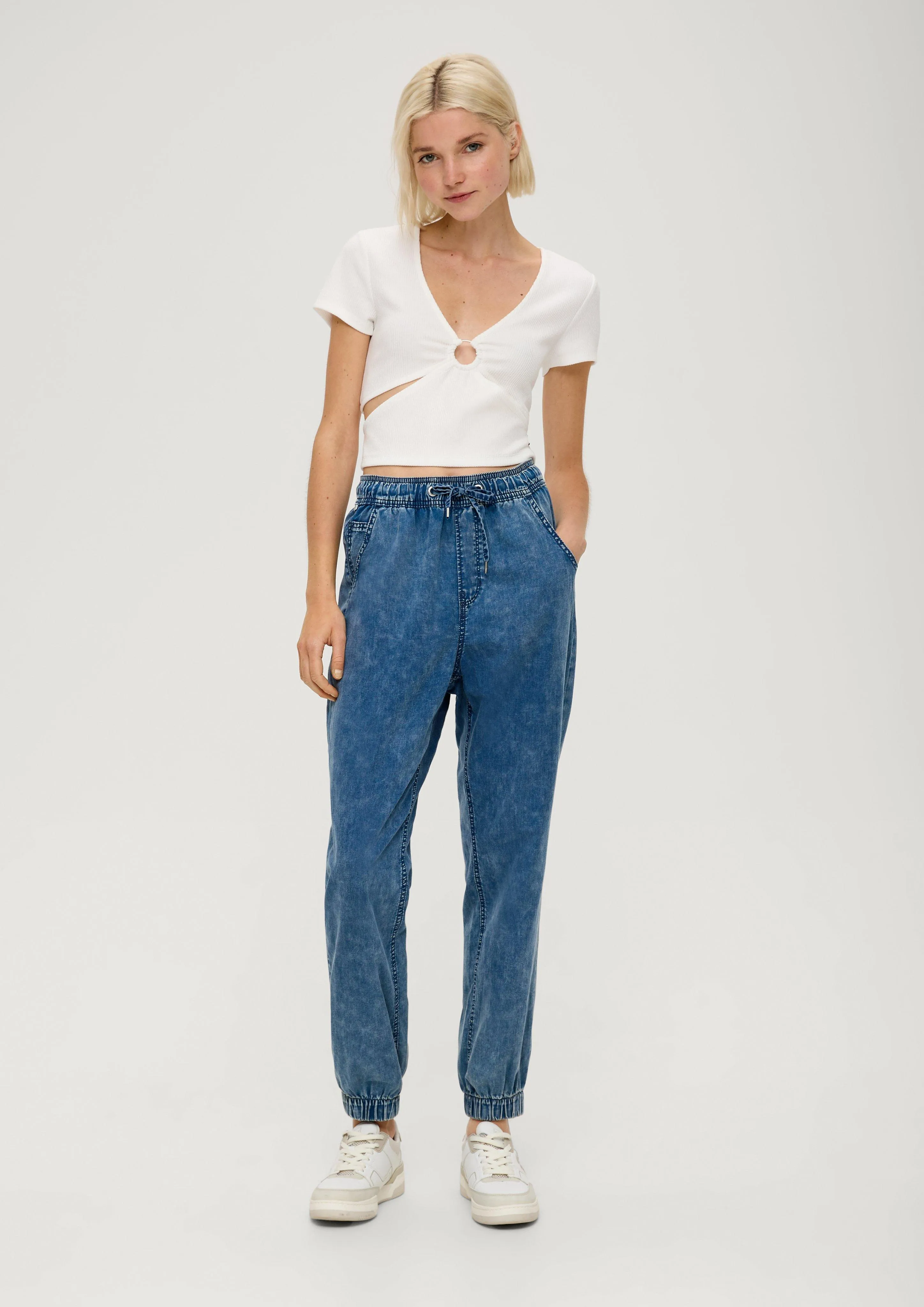 Relaxed : pantalon en denim léger